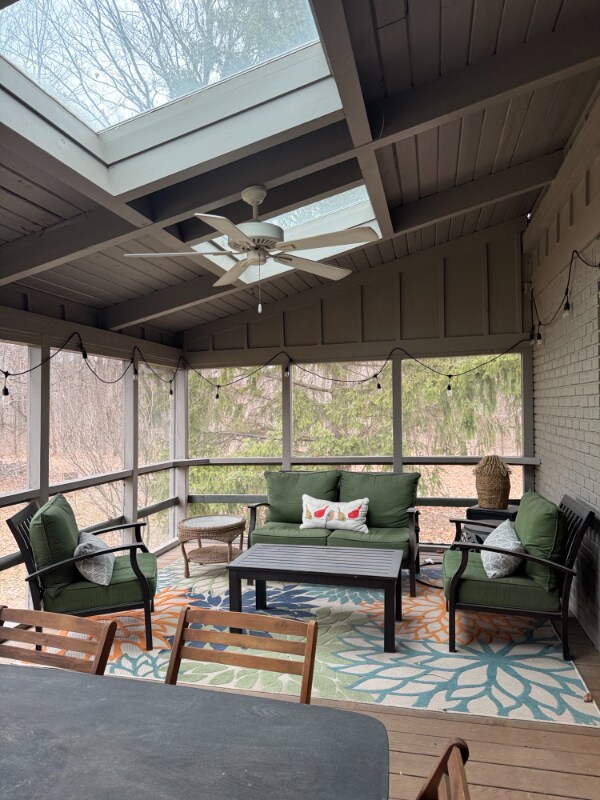 Foto del edificio - 3856 Long Ridge Blvd