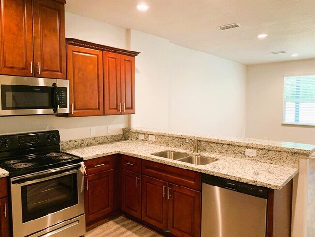 Foto del edificio - 618-626 Magnolia Bend