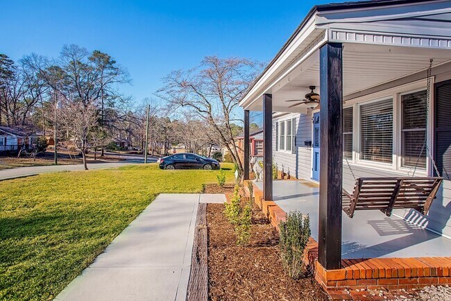 Foto del edificio - Cozy Updated Home
