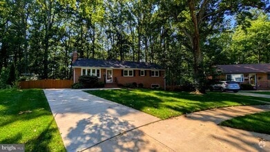 Building Photo - 5614 Rathbone Pl