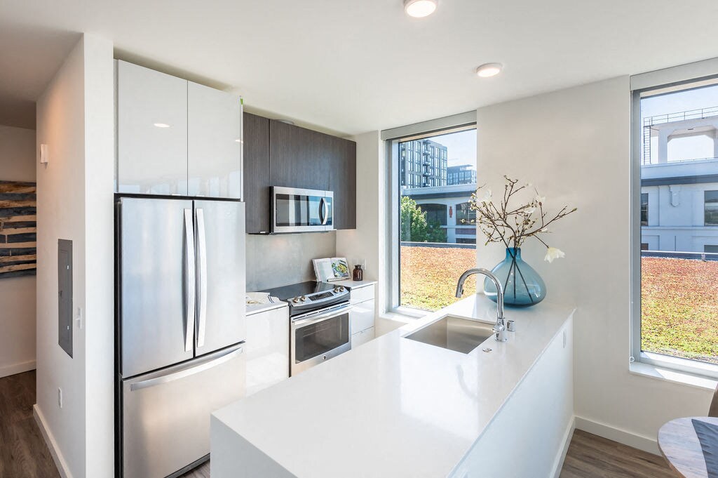 10 Clay Apartments Seattle, WA