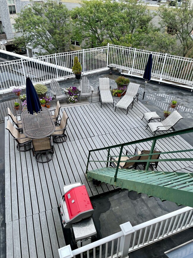 88 Main St Unit 4, New Canaan, CT 06840 88 Main St New Canaan, CT