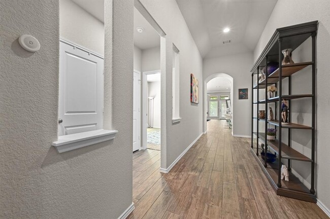 Building Photo - 373 Lacey Oak Lp