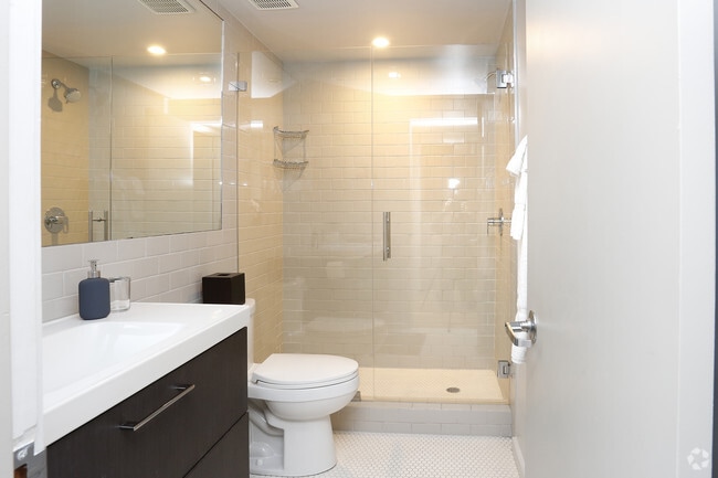 1BR,1BA-783SF - 888 Hilgard  Furnished and Unfurnished