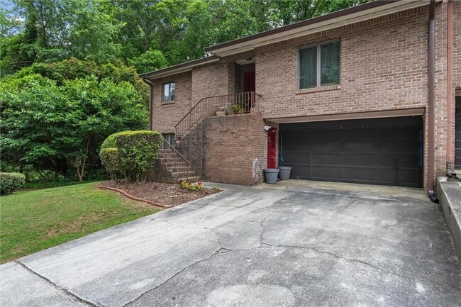 Foto del edificio - 5547 Circlestone Ln
