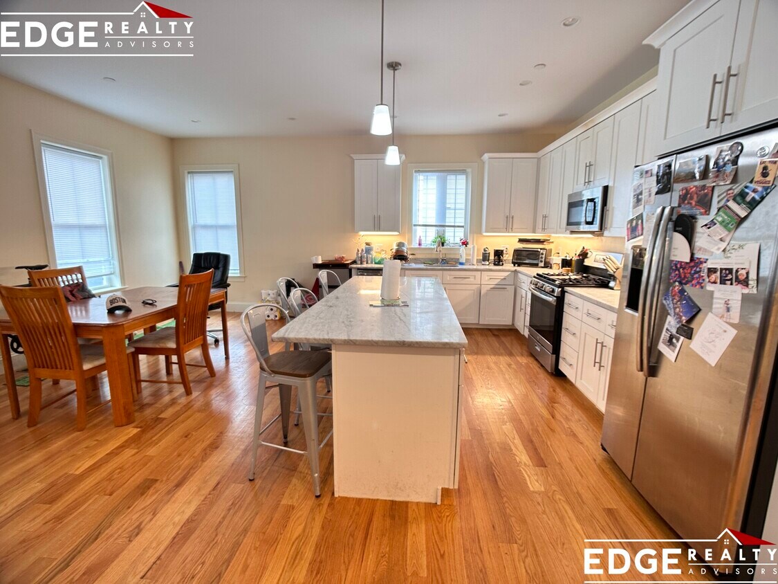 Foto principal - 6 Sparhawk St