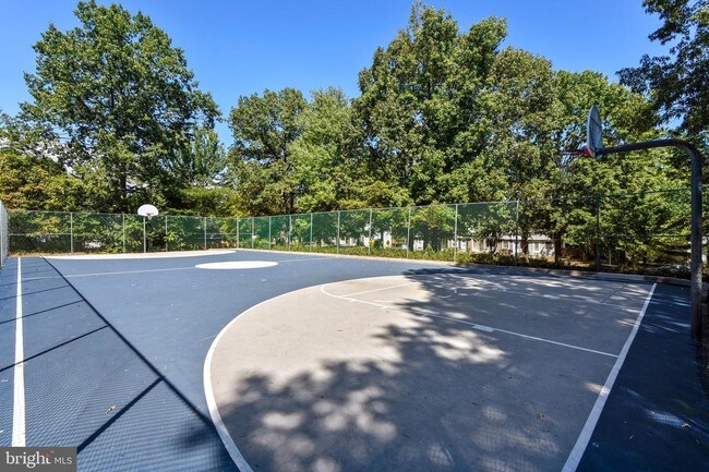 Foto del edificio - 3501 Wedgewood Ct