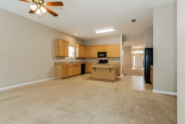 Foto del edificio - 944 Churchhill Ln