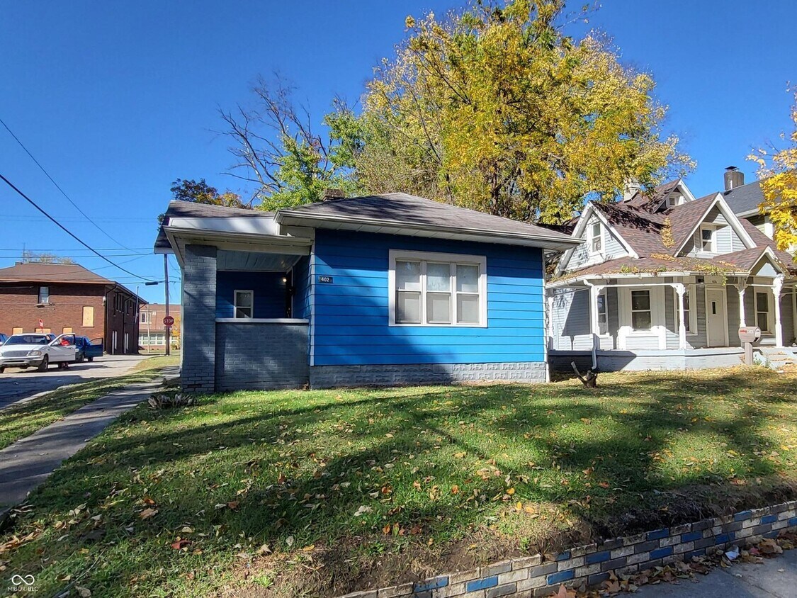 Foto principal - 402 N Bradley Ave