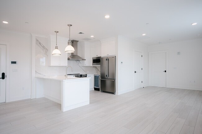 71 New St - Unit 205 - 71 New St
