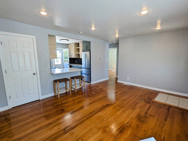 Photo - 3255 Clayton St House