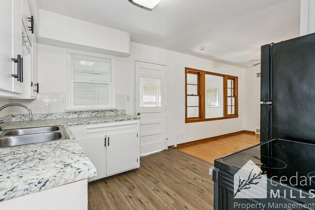 Foto del edificio - 1810 N Garland St