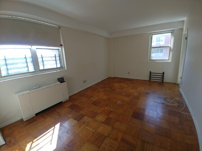 MBR - 30 Lake St