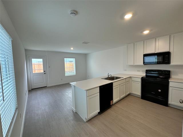 Building Photo - 920 Sandhill Crane Ln