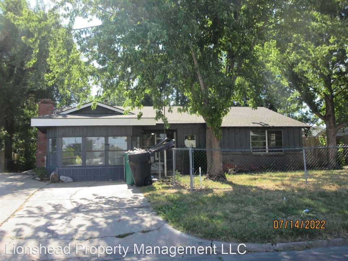 Primary Photo - 4 br, 1 bath House - 4712 S Blackwelder Ave