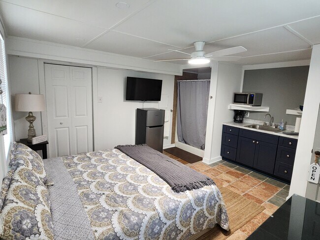 Foto del edificio - 1308 E Washington Ave