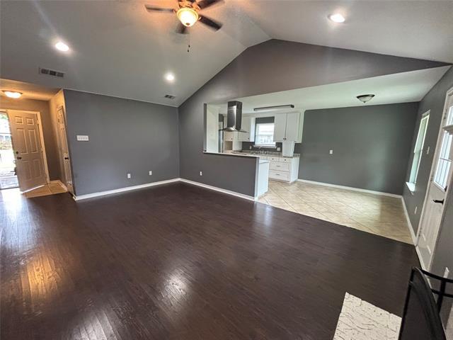 Building Photo - 619 Allencrest Dr