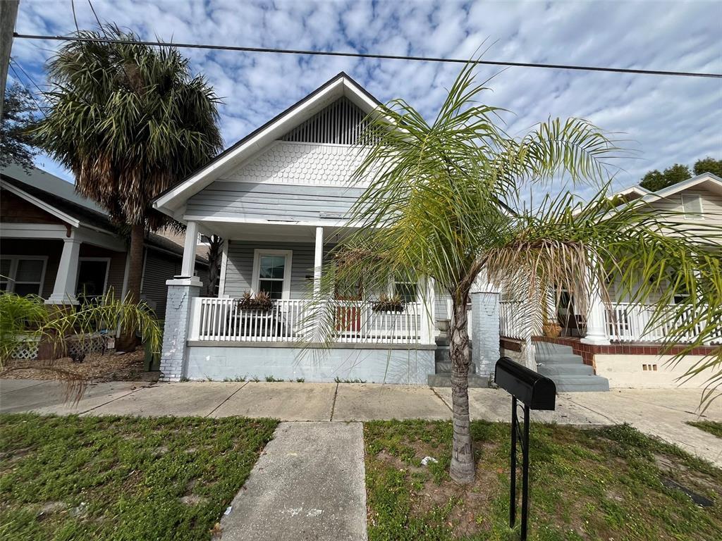 Primary Photo - 2121 W Spruce St
