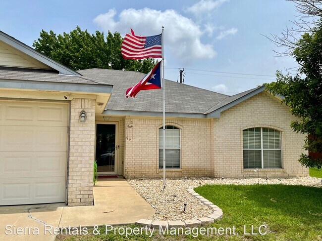 Building Photo - 3 br, 2 bath House - 3107 Woodrow Dr.