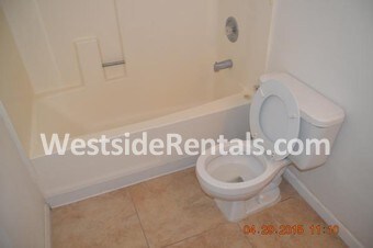 Primary Photo - 2164 Iris Ave
