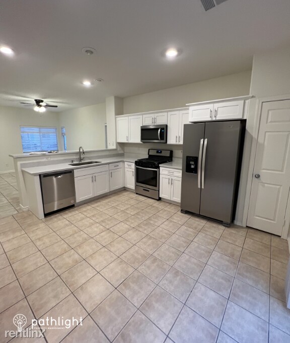 Foto del edificio - 2 br, 2.5 bath House - 10605 Coal Canyon A...