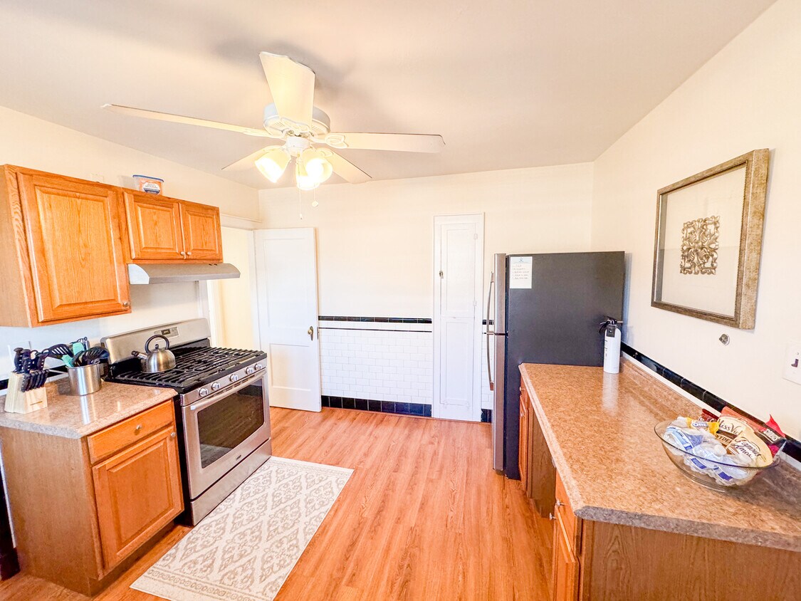 Foto principal - 248 Corey Rd