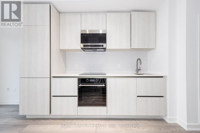 Building Photo - 120 Broadway Ave