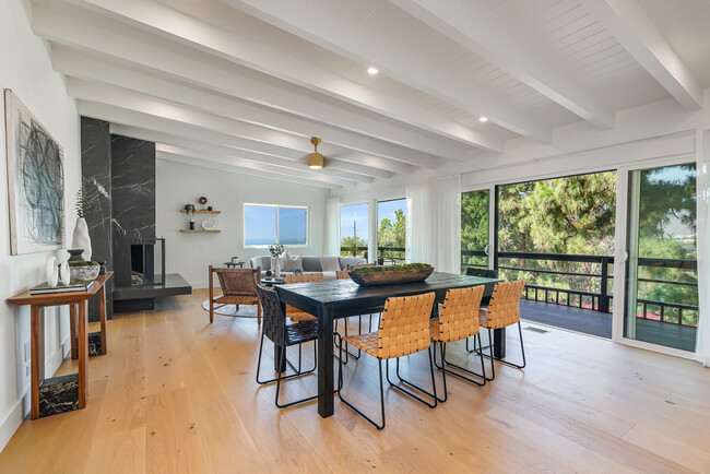 dining room to living area - 275 Monte Grigio Dr