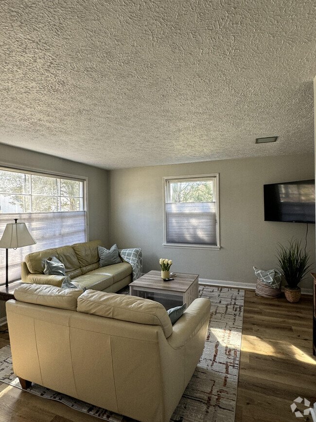 Bright and Airy Living Room - 196 S Point Dr