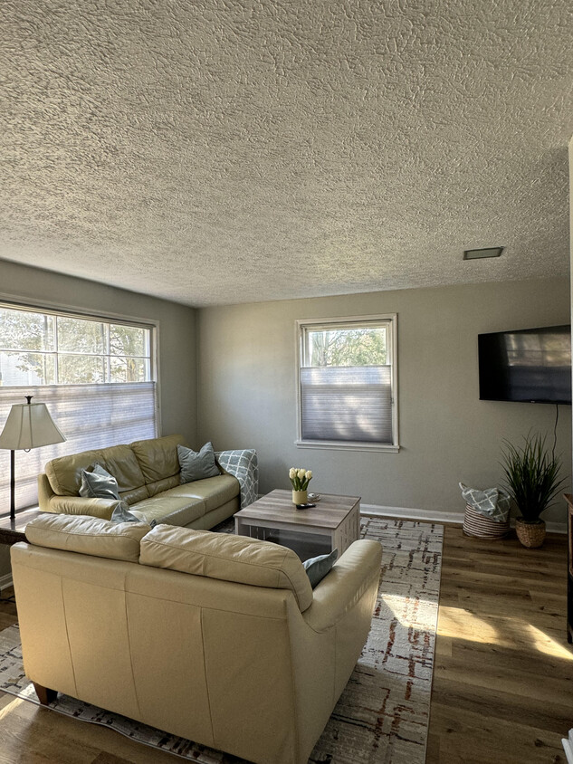 Bright and Airy Living Room - 196 S Point Dr