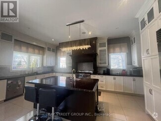Building Photo - 10 Anglin Dr