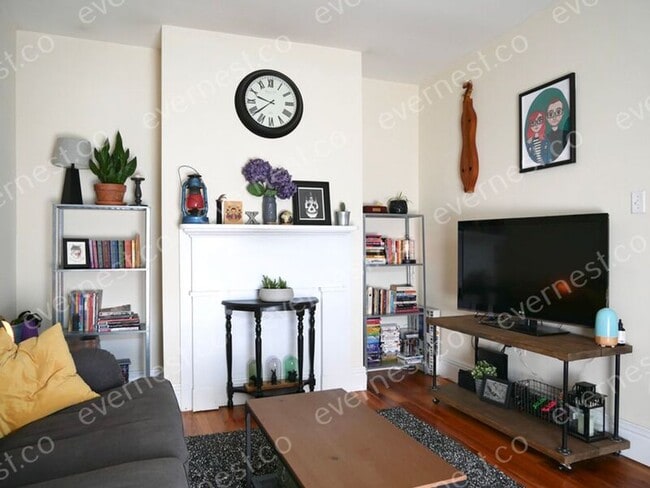 Building Photo - 614 N 23rd St