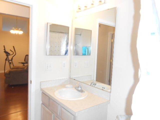 Foto del edificio - 416 Mallowbranch Dr