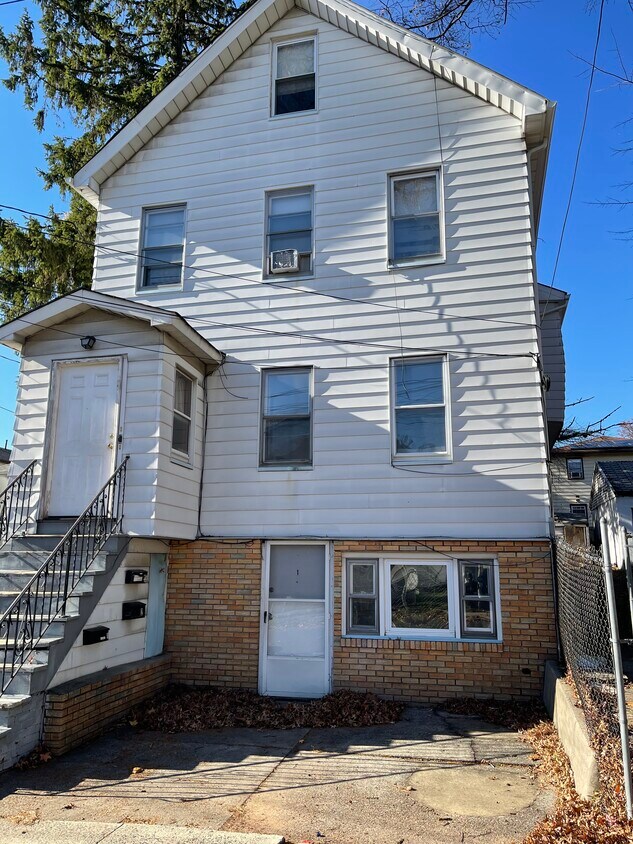 1496 Hiawatha Ave Unit 2, Hillside, NJ 07205 Apartments in Hillside