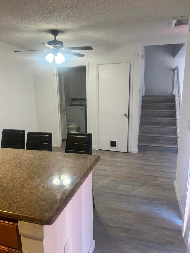 Foto del edificio - 804 Blue Ridge Cir