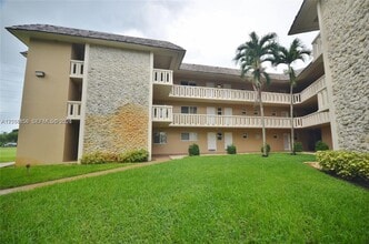 Building Photo - 7440 Miami Lakes Dr