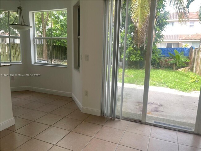 Foto del edificio - 24532 SW 110th Ave