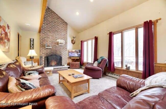 Building Photo - 276 Mountain View Dr