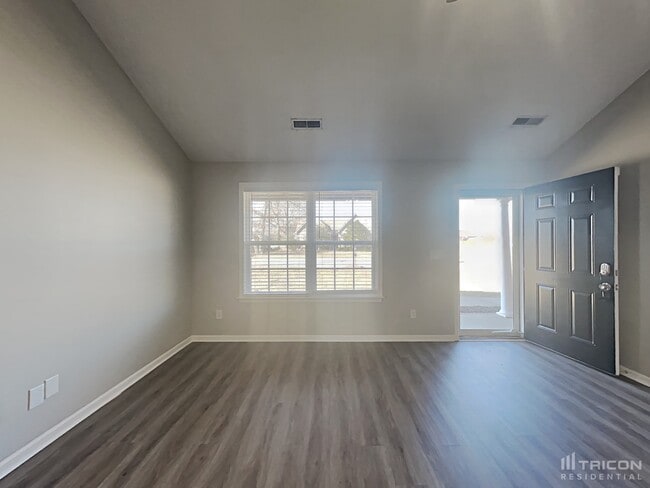 Foto del edificio - 901 Laramie Ct