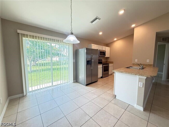 Foto del edificio - 1727 NW 15th St