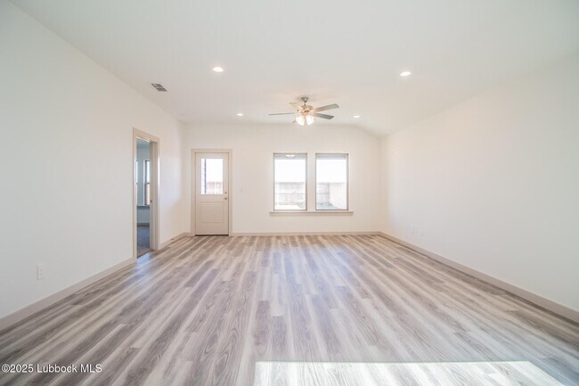 Foto del edificio - 2328 149th St