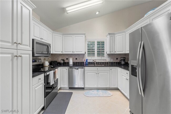 Building Photo - 348 Carinosa Ct