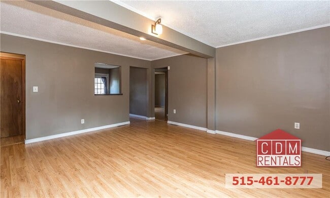 Foto del edificio - Cozy DSM Home near Merle Hay