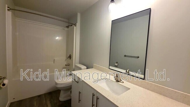 Photo du bâtiment - 6285 Monterey Rd W