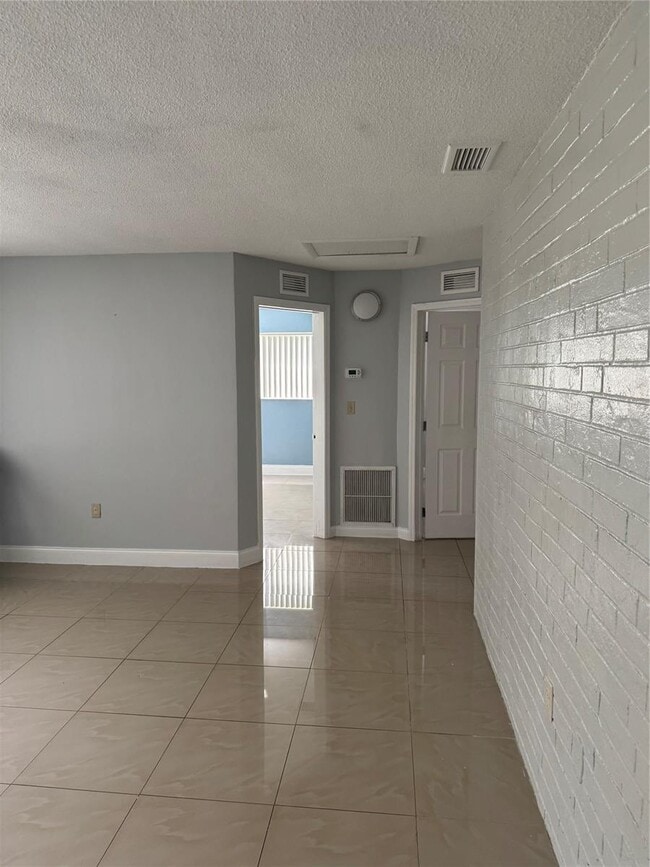 Foto del edificio - 4050 Urquhart St