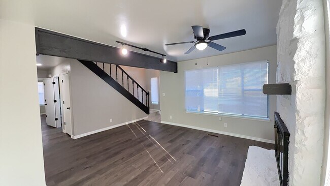 Foto del edificio - Welcome to this newly remodeled gem located in the heart of Tulsa!