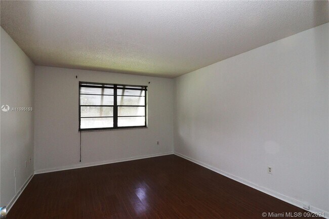 Building Photo - 7975 SW 86th St