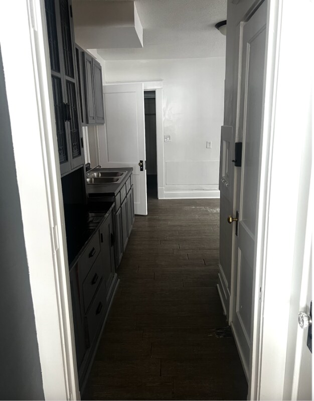 Building Photo - 794 Case Ave