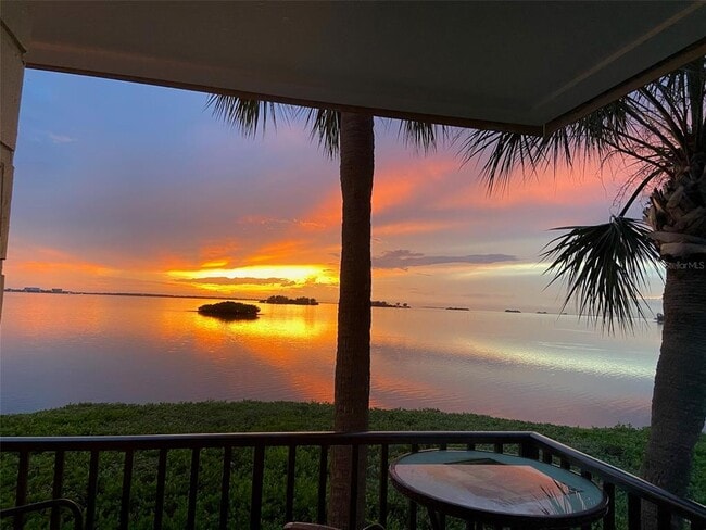 Building Photo - 2700 Bayshore Blvd