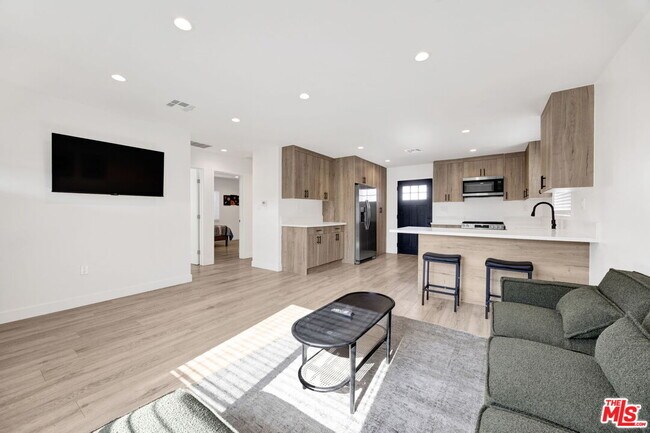 Foto del edificio - 2206 N Brighton St